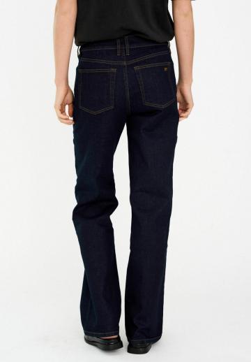 Клешеные джинсы