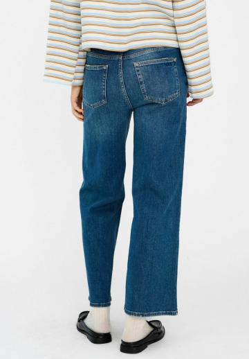 Клешеные джинсы