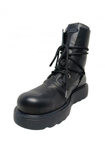 Сапожки на танкетке