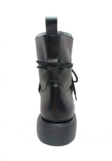 Сапожки на танкетке