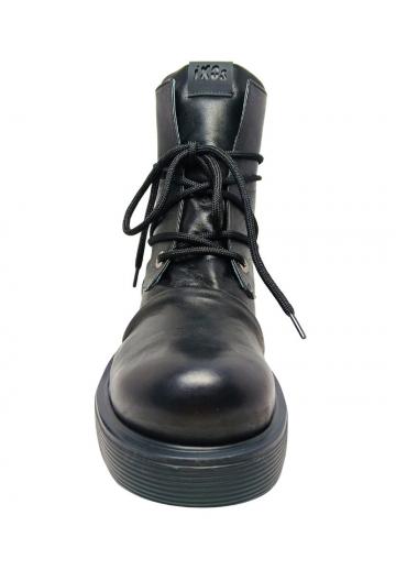 Сапожки на танкетке