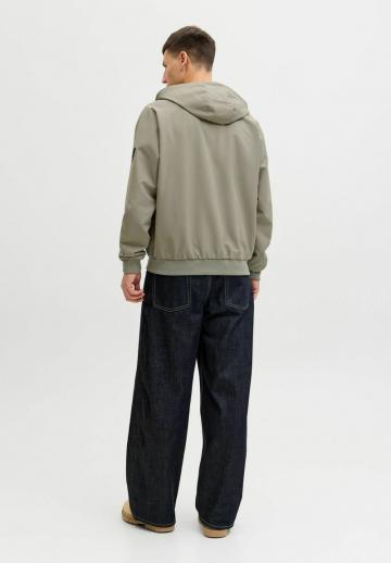 Куртка бомбер