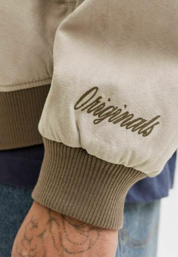 Куртка бомбер