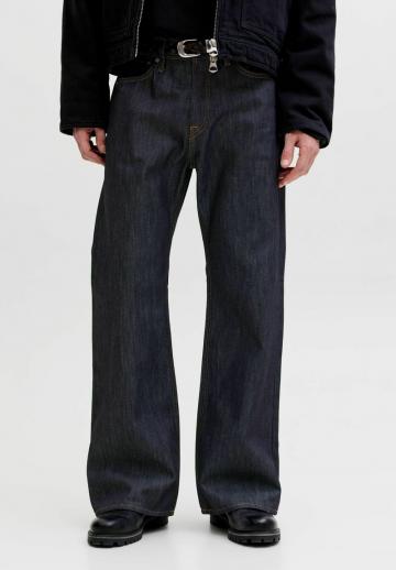 Клешеные джинсы