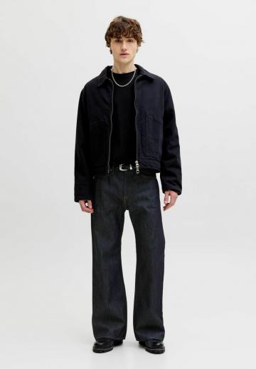 Клешеные джинсы