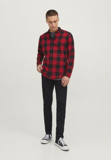 Прямые джинсы