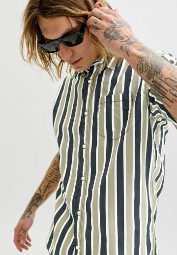 Рубашка с коротким рукавом