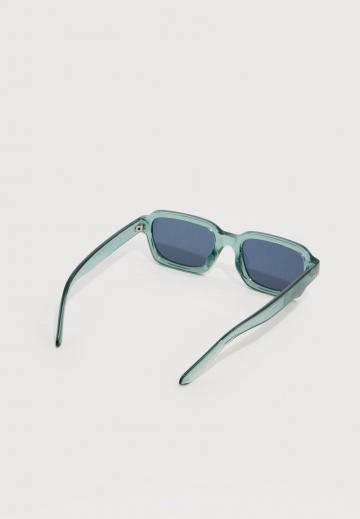 Солнечные очки