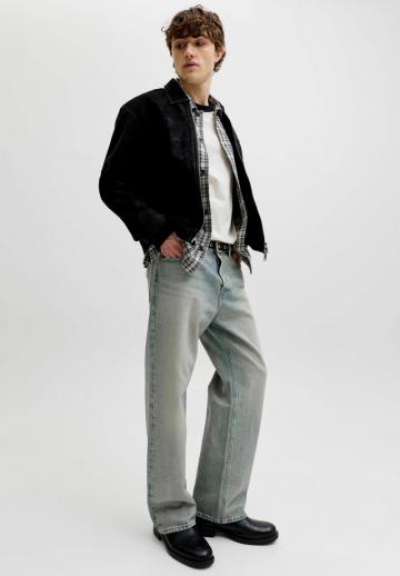 Прямые джинсы