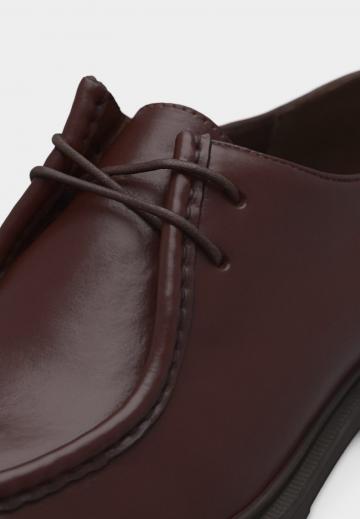 Ботинки на шнуровке