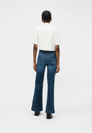 Свободные джинсы