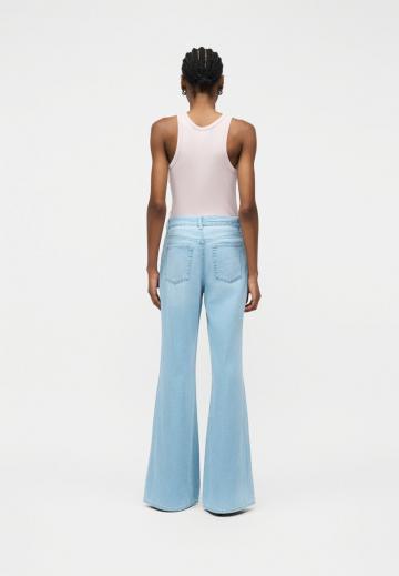 Свободные джинсы