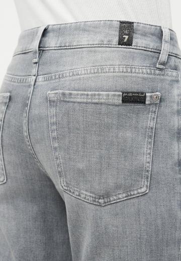 Клешеные брюки