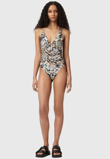 Слитный купальник