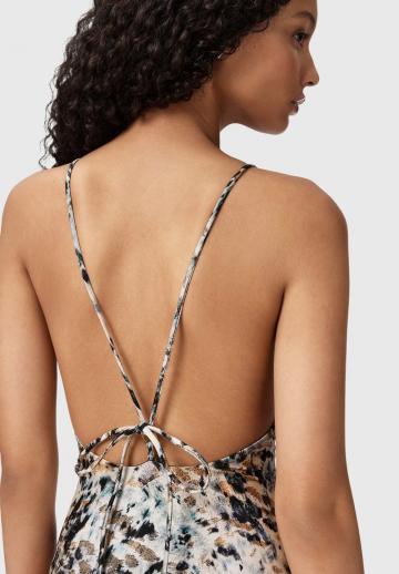 Слитный купальник