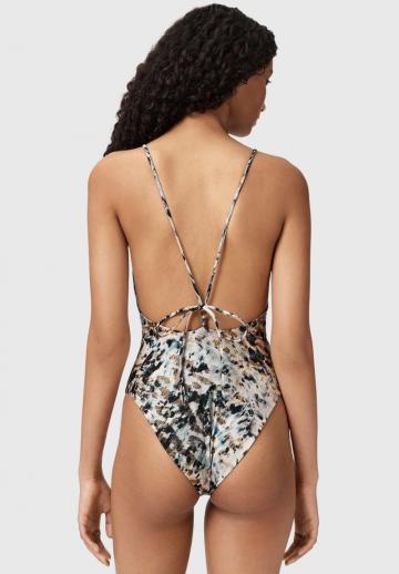 Слитный купальник