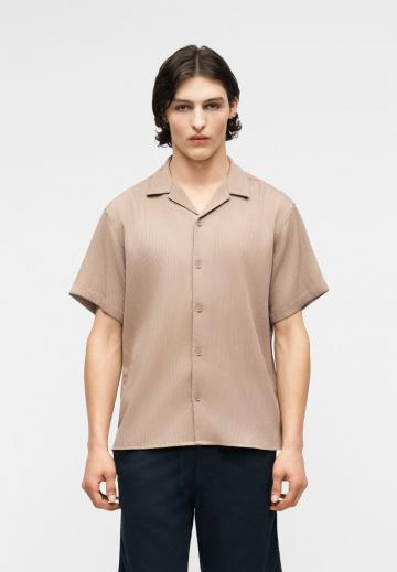 Рубашка с коротким рукавом