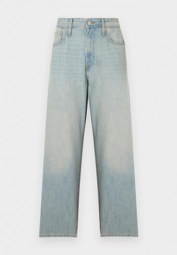 Свободные джинсы