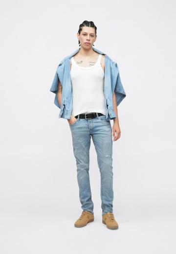 Узкие джинсы