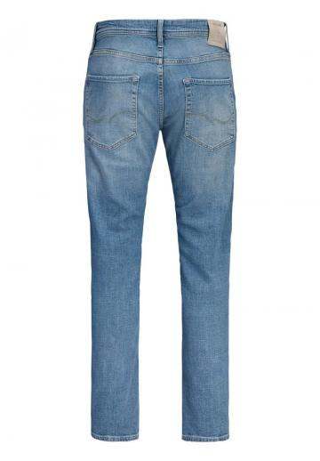 Узкие джинсы