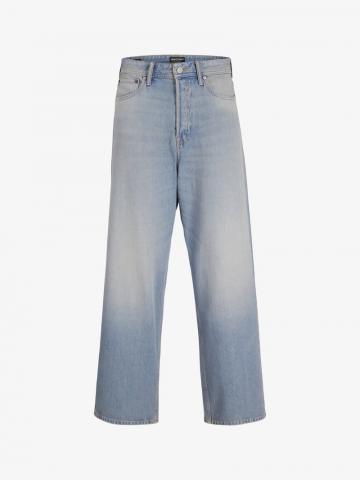 Свободные джинсы