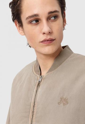 Куртка бомбер