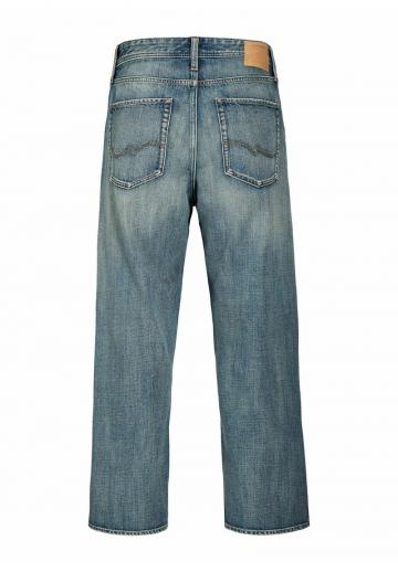 Свободные джинсы