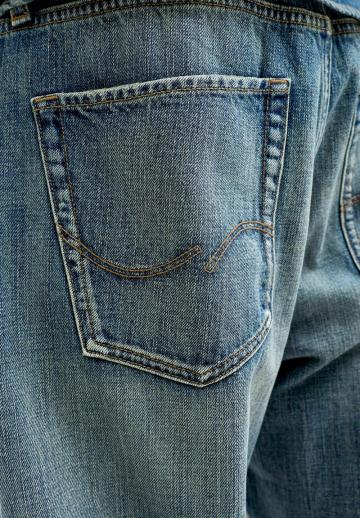 Свободные джинсы