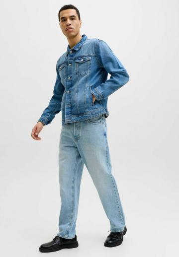 Свободные джинсы