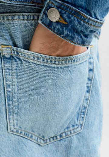 Свободные джинсы