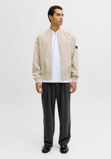 Куртка бомбер