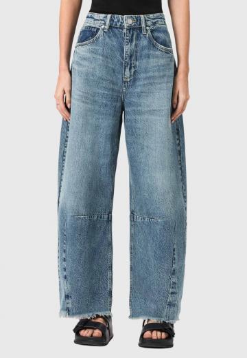 Клешеные джинсы