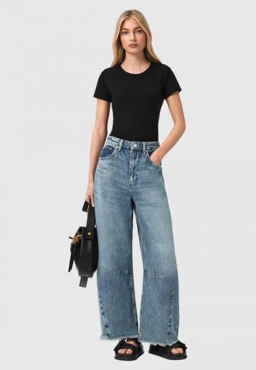 Клешеные джинсы