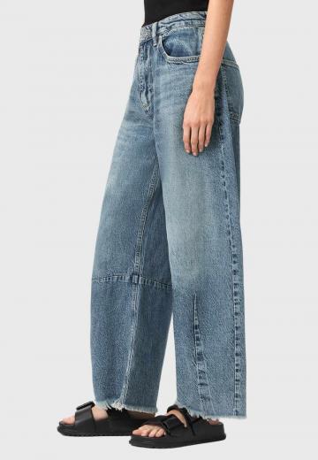 Клешеные джинсы