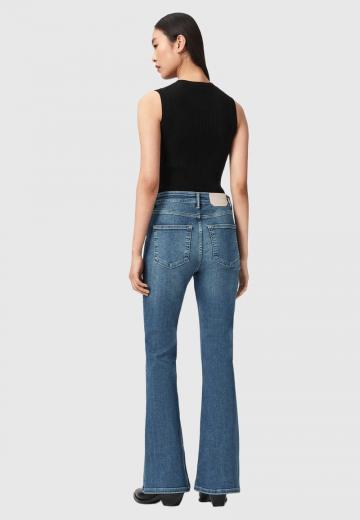 Клешеные джинсы