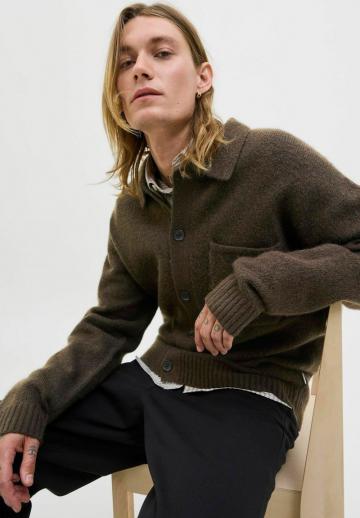 Вязаная кофта