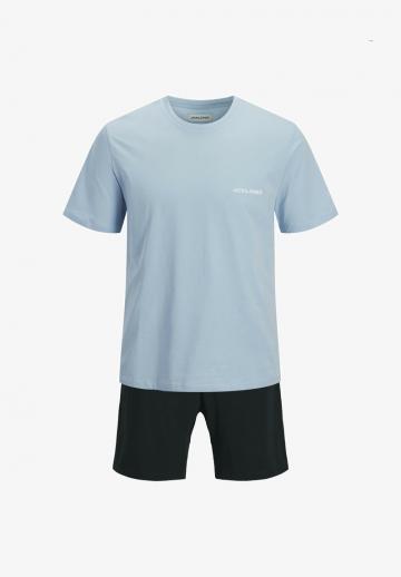 Пижама с шортами