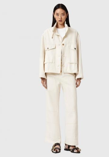 Куртка с накладнымит карманами