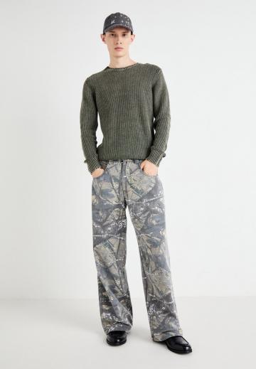 Свободные джинсы