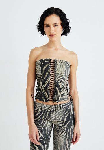 Топ без бретелек