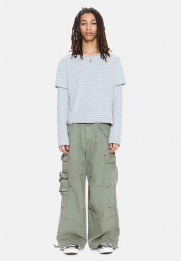 Брюки с накладными карманами