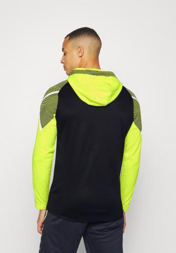 Спортивная кофта