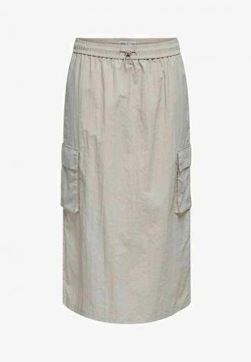 Юбка с накладными карманами