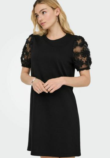 Короткое платье