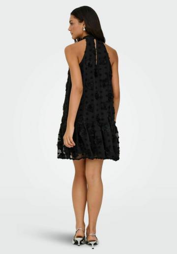 Короткое платье