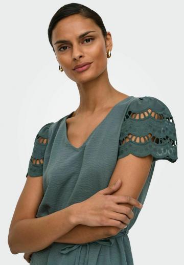 Короткое платье