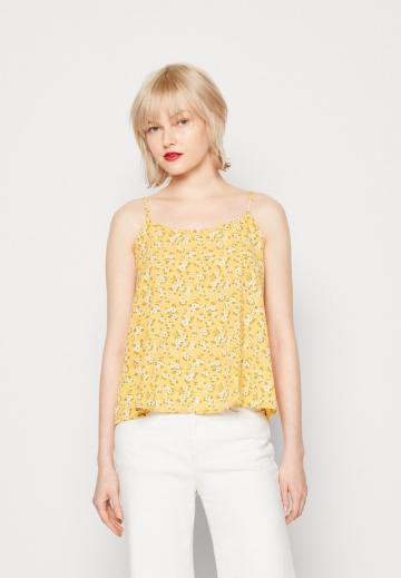 Топ на бретельках