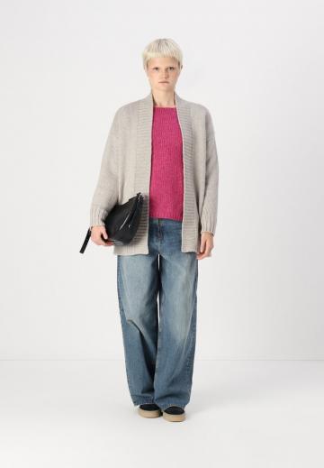 Длинный жилет