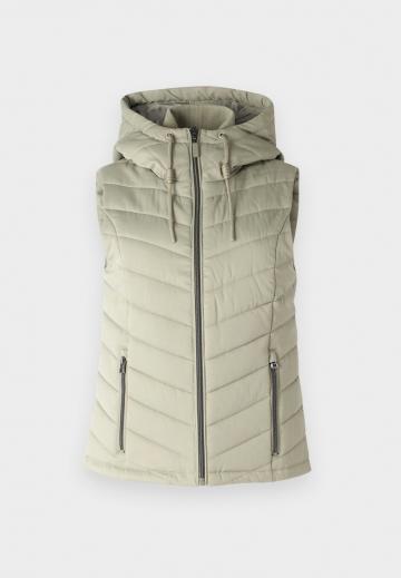 Стеганый жилет