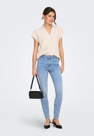 Узкие джинсы